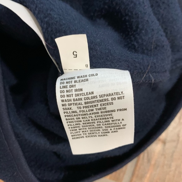 UNIQLO Kids Size 3/4 Fleece Jacket for Winter Snow Ski Vacation Warm Cozy - Picture 4 of 5